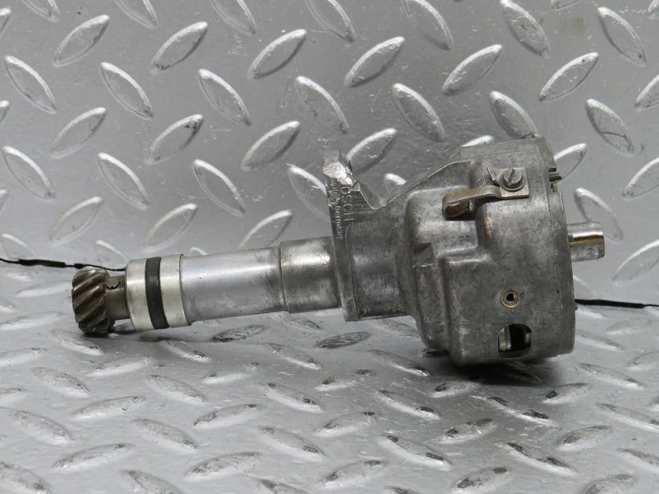 ⚙28097⚙ Mercedes-Benz W123 280E Ignition Distributor Bosch 0021587701 0237302017 - Image 1 of 4