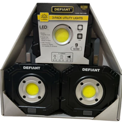 New Defiant 600 Lumens 3-Pack Utility Lights with Magnetic Hook - Image 1 of 3