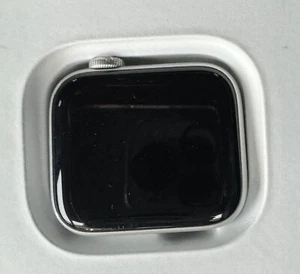 Apple Watch SE Nike 40mm - Picture 1 of 5