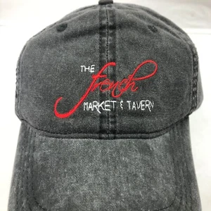 THE FRENCH MARKET & TAVERN BORDADO LOGO PARA HOMBRE NEGRO AJUS CORREA GORRA SOMBRERO - Imagen 1 de 8