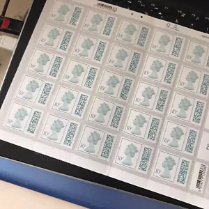 GB 10p MINT STAMPS AQUA GREEN MACHINE QUEEN EII BARCODED SHEET 25 VARIOUS DATES - Picture 1 of 1