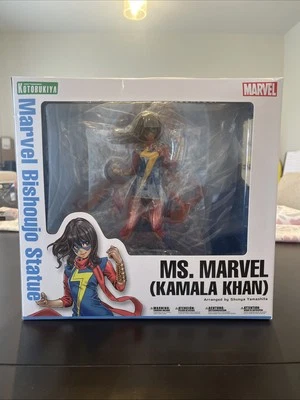 Marvel Comics Bishoujo Statue Ms. Marvel Kamala Khan 1:7 Scale Kotobukiya - Image 1 of 4