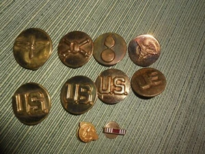 Lot of WWII US Army Collar Insignia Discs WW2 - Picture 1 of 3