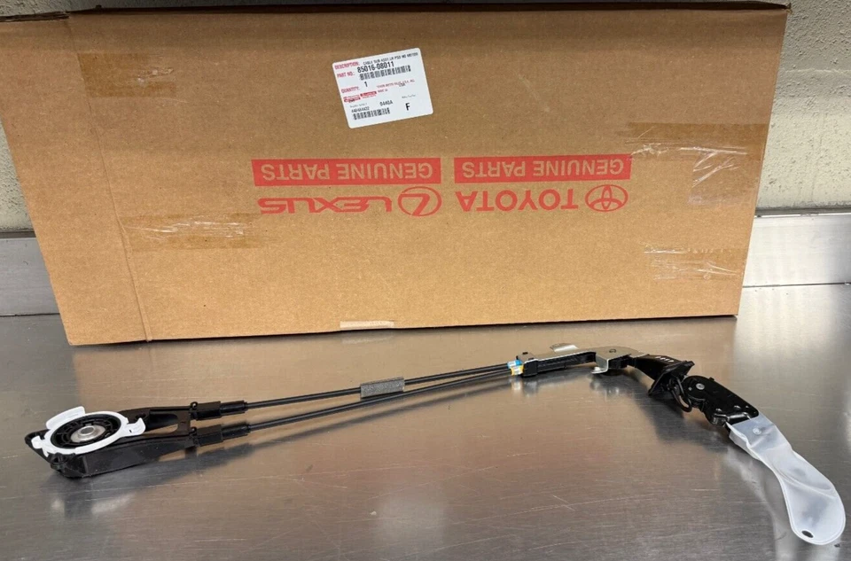TOYOTA SIENNA 2011-2020 DRIVER SIDE POWER SLIDING DOOR CABLE 85016-08011 - Image 1 of 3