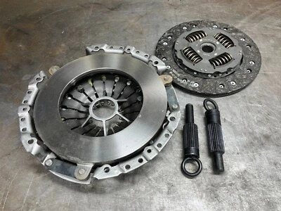 LUK CLUTCH KIT for 1995-2011 MAZDA B2300 B2500 B3000 and FORD RANGER 2.3L 2.5 3. - Image 1 of 3