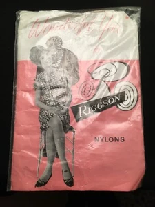 Vintage Riggson Nylons Sz 10 - Reinforced Heel & Toe & Sole - Picture 1 of 3