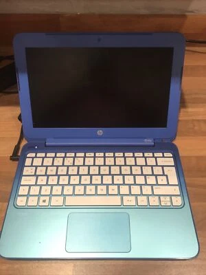 HP 11-D062NA N2840 2.16GHz 2GB Laptop for Spare Repair .Powers up But No Display - Image 1 of 4