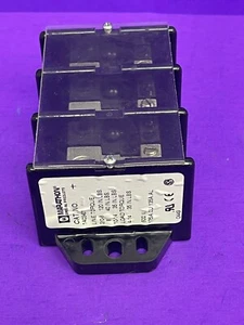 Marathon 1403401 Panel Mount Barrier Terminal Block, 175 A, 600 V, 3 Pole - Picture 1 of 12