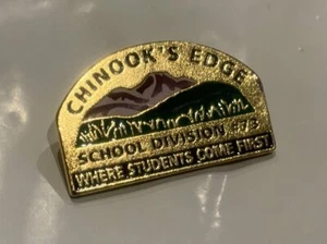 Chinook's Edge School Division #73 Where Students Come First Lapel Hat Pin DW - Bild 1 von 2