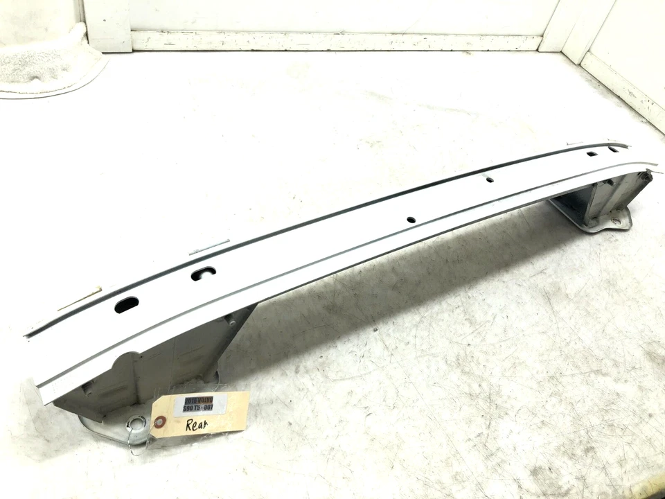 2017-2022 VOLVO S90 reforço de para-choque traseiro barra de impacto feixe OEM - Imagem 1 de 4