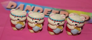 Juego de 4 estatuillas navideñas Hallmark Merry Miniatures indio oso con miel - Imagen 1 de 2