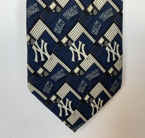 Men's NEW YORK YANKEES Necktie MLB Baseball Blue & White with Logo Silk Cover