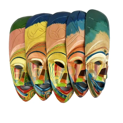 Máscaras tribales de Mardi Gras haitianas talladas/pintadas a mano de colección 1996 - firmadas Foto 1 de 4