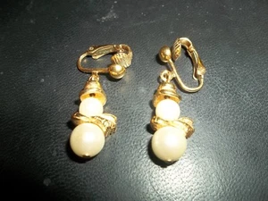 PENDIENTE COLGANTE MUÑECO DE NIEVE EN PERLA - Imagen 1 de 2