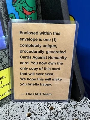 Official Cards Against Humanity UNIKAT Karte & ungeöffneter Umschlag OOAK 1/1 - Bild 1 von 4