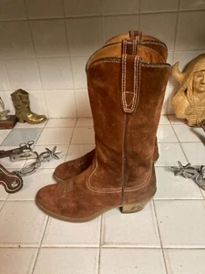 Wolverine 1974 Red Suede Cowboy Boot Women’s Sz 7.5 M Made in USA - Picture 1 of 23