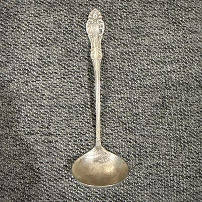 Cucharón para servir/sopa con cuentas patrón Carlton Wm A. Rogers A-1 1898 Foto 1 de 4