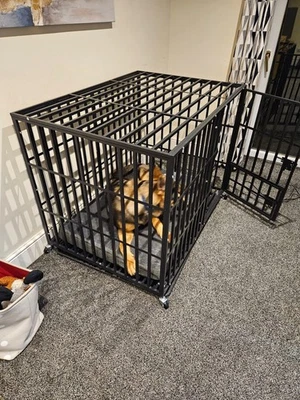 Dickes Metall Haustier Hund Kiste 3 Türen 4 abschließbares Rad abnehmbares Tray - Bild 1 von 4