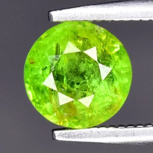 💎 1.05ct 5.8mm Round Natural Green Grossular Garnet - Superb, Africa Gemstone - Picture 1 of 4