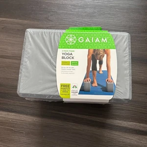 NUEVO Bloque de Yoga de Espuma Gaiam Ligero Antideslizante 9" x 6" x 4" Gris Bloques de Yoga - Imagen 1 de 5