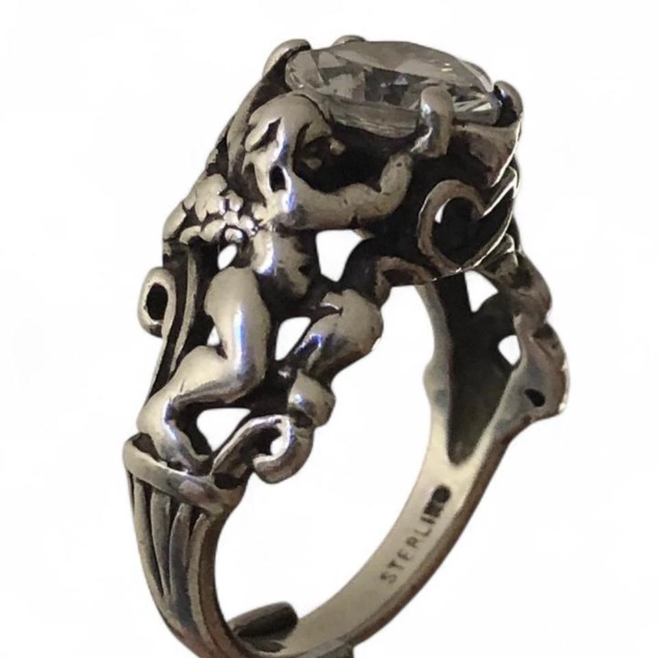 Anillo vintage Kabana plata esterlina querubín alado ángel forma corazón circonita cúbica talla 6,5 Foto 1 de 4