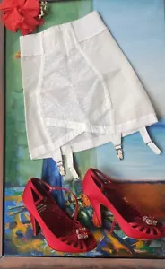 Vintage 1960's BESTFORM girdle - size Small / Medium - Picture 1 of 8