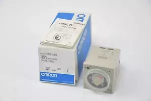 Temporizador Omron relé de tiempo 1.2s a 300h 12 VDC (H3CR-A8) - Imagen 1 de 3