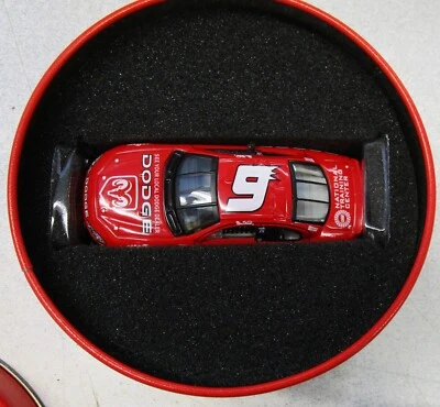 Dodge Intrepid R/T 2002 Bill Elliot #9 lata coleccionable (1 de 15.120) Foto 1 de 4