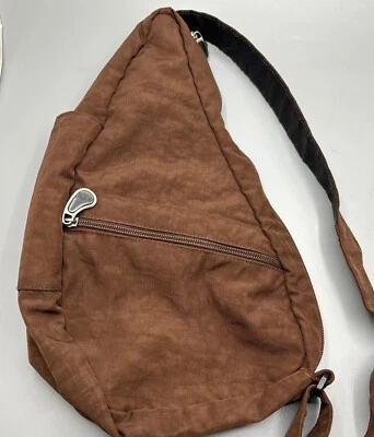 Ameribag Bolso Espalda Saludable Bandolera Bolso de Viaje Marrón Nylon Cartera Bolso de Mano 15" Foto 1 de 4