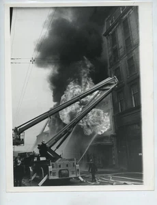 Foto de prensa de James Watt Street Clydeside Glasgow Deadly Fire 1968 - Imagen 1 de 2
