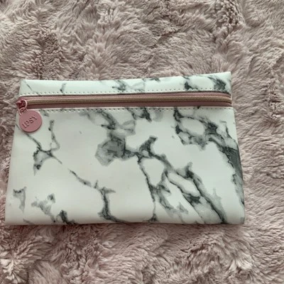 Ipsy New Makeup Cosmetic Bag white, Gray, Pink made in Myanmar  - Imagem 1 de 4