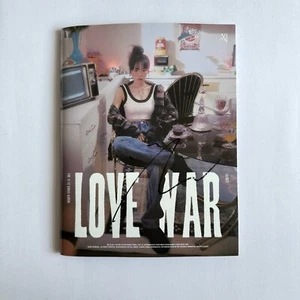 [SIGNED] YENA 1ST SINGLE ALBUM 'LOVE WAR' OFFICIAL HAND SIGNED AUTOGRAPHED ALBUM - Picture 1 of 19