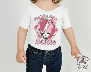 Body Grateful Dead Not Like Other Girl Baby ONESIE ® de Gerber® regalo de ducha  - Imagen 1 de 1