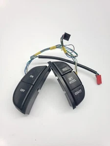 1999-2007 FORD F250 F350 SUPERDUTY STEERING WHEEL CRUISE CONTROL BUTTONS SWITCH - Picture 1 of 3