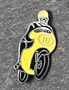 MOTORCYCLE Pin Badge Racer 10 Yellow - Picture 1 of 2