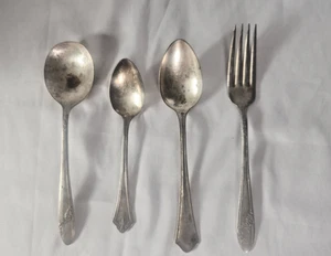 4 Oneida Community Besteck Set TUDOR Teller, PAR Teller und Reliance Teller - Bild 1 von 2