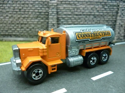 HOT WHEELS: Peterbilt Tank Truck 1689 Hong Kong! Guter Zustand / Mint Condition  - Bild 1 von 4