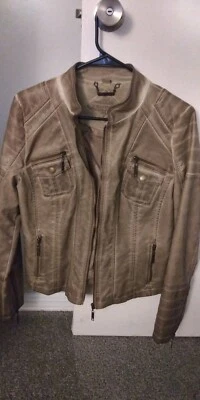 jou jou chaqueta imitación cuero Foto 1 de 4