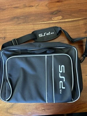 ps5 carrying/travel bag - Image 1 of 2