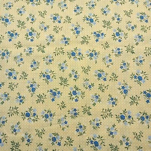 Trapunte O-N-L-Y Firmate Tessuto Cotone 4+ Yds Giallo con Motivo Floreale Blu - Foto 1 di 5