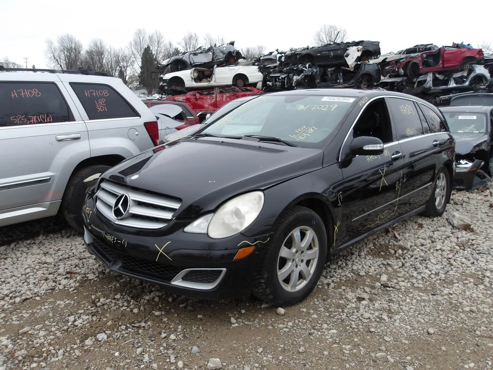 Used Ignition Switch fits: 2007 Mercedes-benz Mercedes r-class 164 Type ML500 w/ - Image 1 of 4