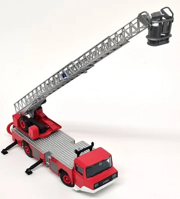 Gama 1/50 - Magirus Deutz DL 23-12 Iveco Fire Engine 3546 Diecast Model Truck - Image 1 of 4