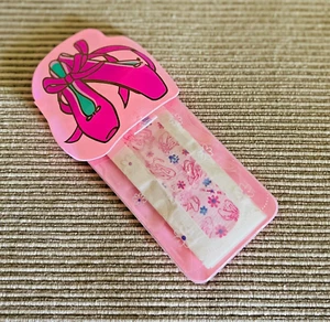 VTG '90s Sanrio Petit Plie 'Ballet Slippers' 10 Pink ADHESIVE BANDAGES /CASE - Picture 1 of 2