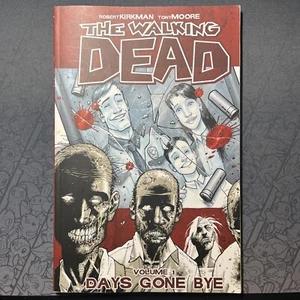 The Walking Dead Volume 1: Days Gone Bye by Kirkman, Robert - Picture 1 of 2