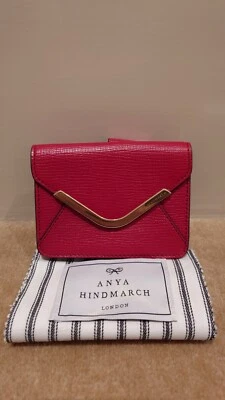Cartera billetera compacta de cuero carmín rojo Anya Hindmarch Foto 1 de 4