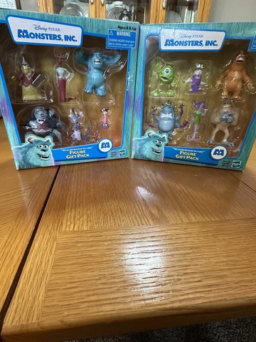 Vintage 2001 Disney Pixar MONSTERS, INC. Complete 12 Figure Gift Pack Hasbro Cover