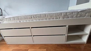 Bett IKEA SLÄKT Bettgest., Schubladen + Federholzr, weiß, 90x200 cm - Bild 1 von 4
