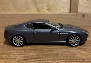 Aston Martin DB9 Coupe 1:18 Scale Die Cast Gray Model Car - Picture 1 of 8