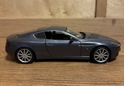 Aston Martin DB9 Coupe 1:18 Scale Die Cast Gray Model Car - Image 1 of 4