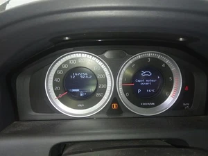 31327582AA ARMATURENBRETT / 31327582AA / 1601228 FÜR VOLVO XC60 MOMENTUM 2WD - Bild 1 von 10